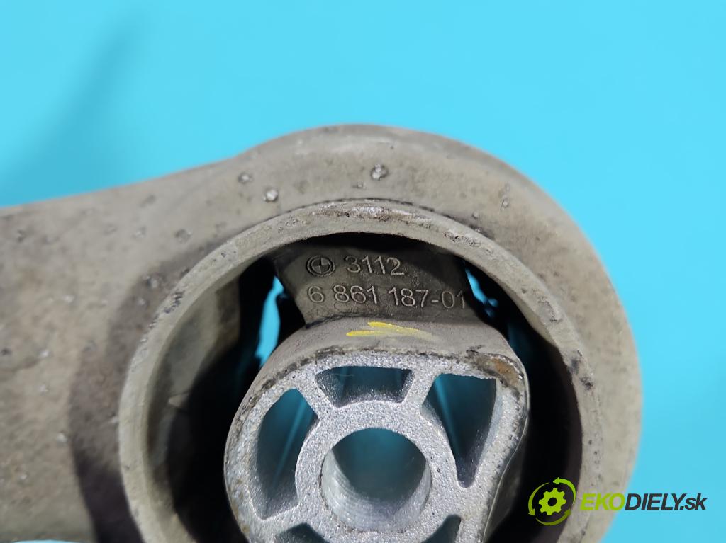 Bmw 5 G30 2017-2024 2.0d 190 hp automatic 140 kW 1995 cm3 4- přední pravý  (Klika dveří ostatní)