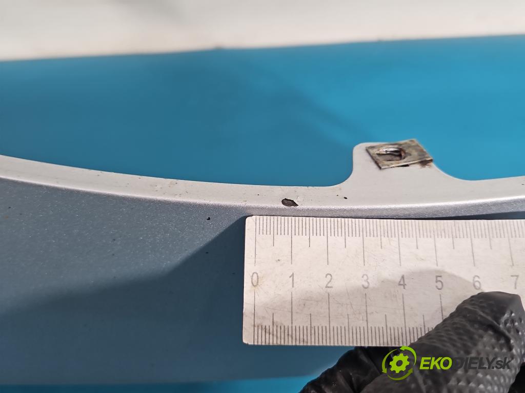 Opel Astra V  2015-2022 1.5 cdti 122 HP manual 90 kW 1496 cm3 5- blatník predné pravý  (Kľučka dverí ostatné)