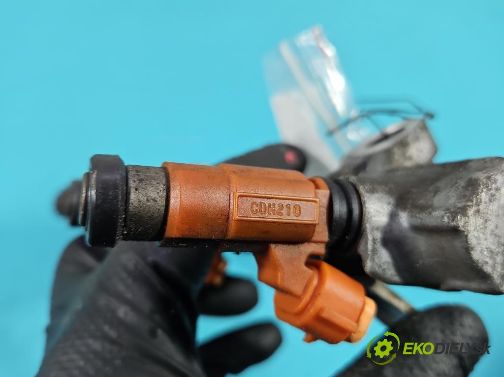 Mitsubishi Space star 1.6 16V 98 hp manual 72 kW 1584 cm3 5- vstřikovač CDH210 (Vstřikovač paliva)