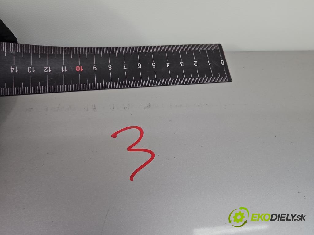 Kia Ceed I 2006-2012 2.0 crdi 140 hp manual 103 kW 1991 cm3 5- zadní kufrové dveře  (Zadní kapota (kufr))