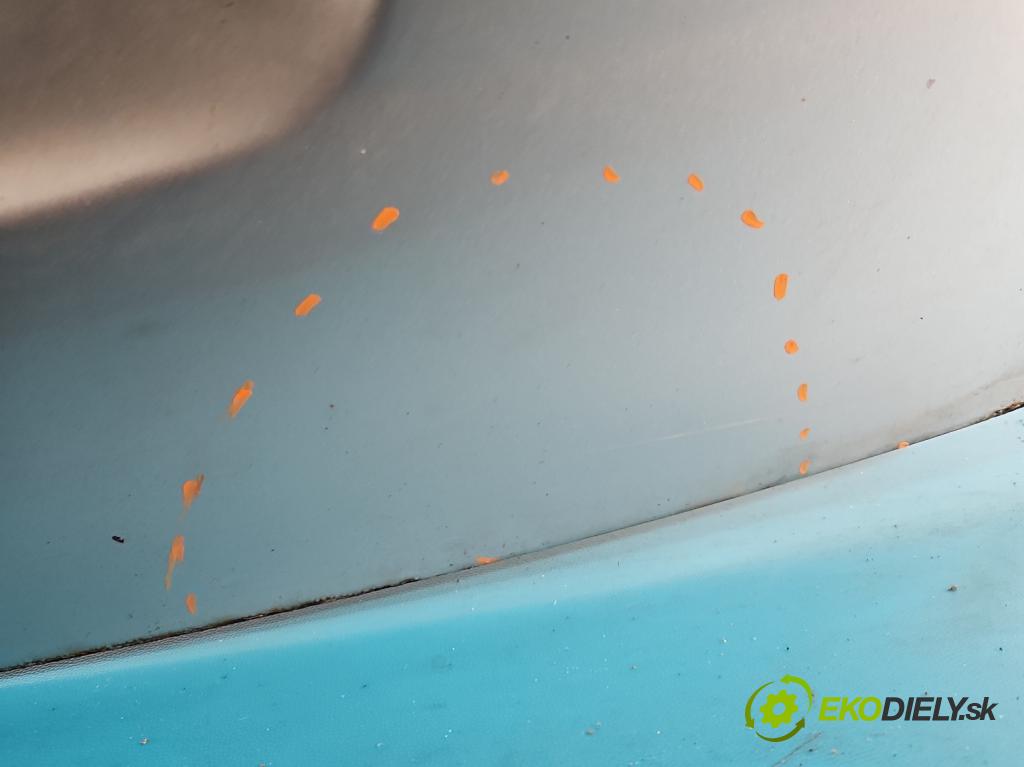 Kia Ceed I 2006-2012 2.0 crdi 140 hp manual 103 kW 1991 cm3 5- zadní kufrové dveře  (Zadní kapota (kufr))