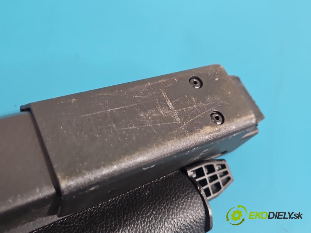 Opel Astra V  2015-2022 1.5 cdti 122 hp manual 90 kW 1496 cm3 5- roleta  (Roleta zavazadlového prostoru)