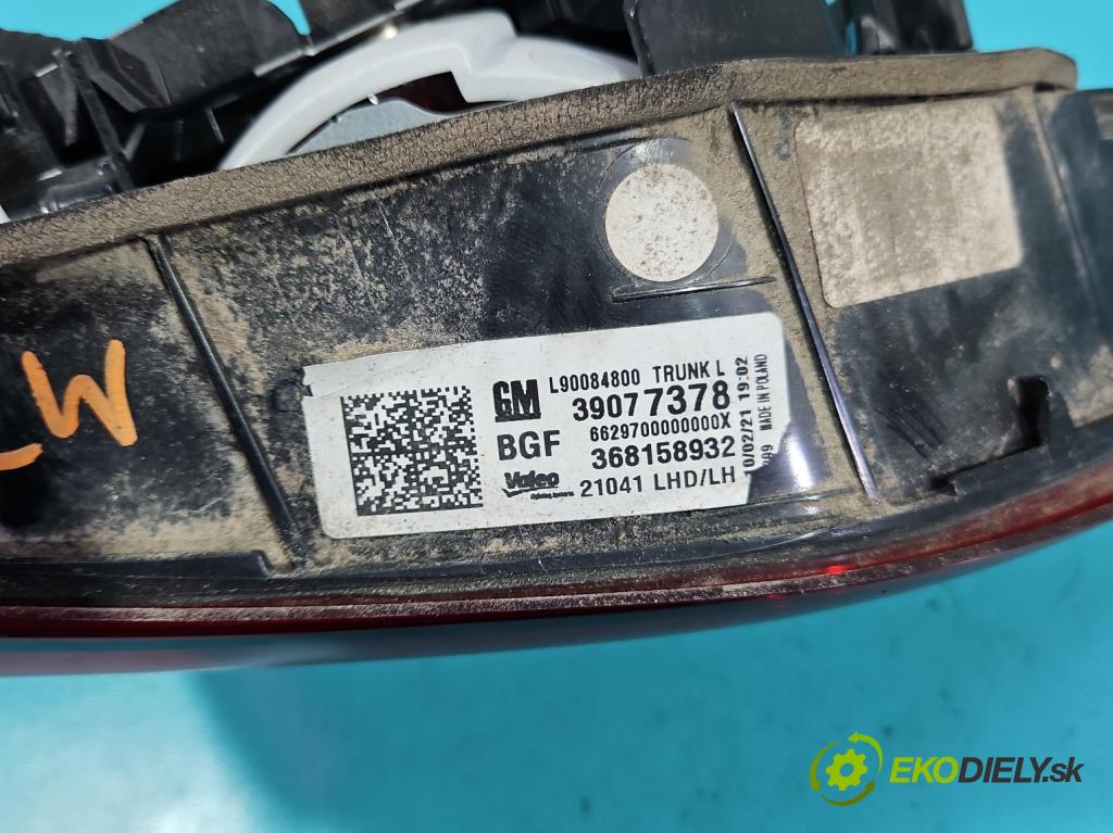 Opel Astra V  2015-2022 1.5 cdti 122 HP manual 90 kW 1496 cm3 5- svetlo / reflektor zadné ľavé 39077378 (Kľučka dverí ostatné)