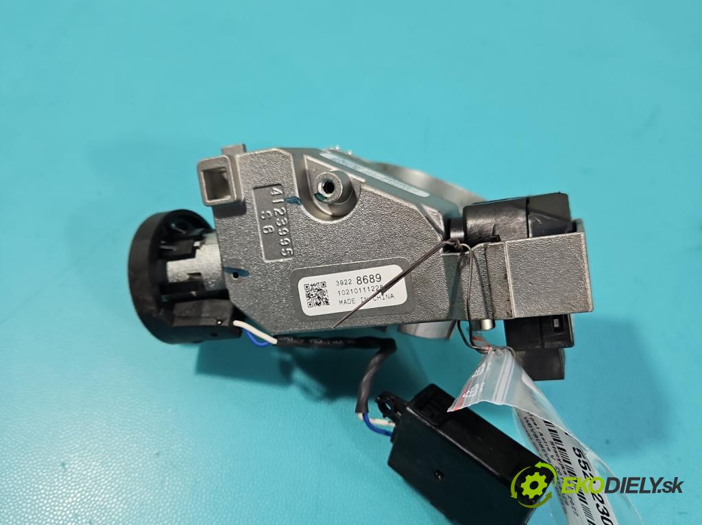 Opel Astra V  2015-2022 1.5 cdti 122 hp manual 90 kW 1496 cm3 5- spínací skříňka 39228689 (Spínací skříňka)