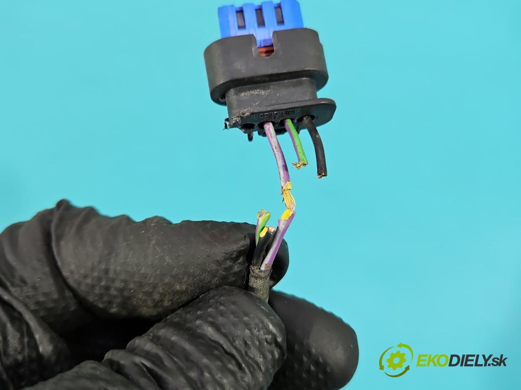 Opel Astra V  2015-2022 1.5 cdti 122 hp manual 90 kW 1496 cm3 5- snímač parkování 39217858