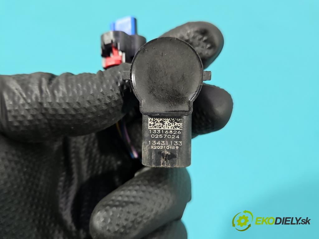 Opel Astra V  2015-2022 1.5 cdti 122 hp manual 90 kW 1496 cm3 5- snímač parkování 39217858