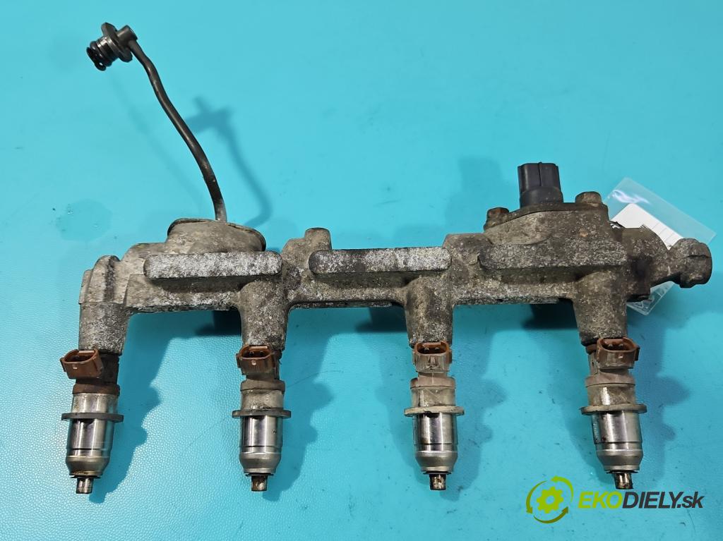 Mitsubishi Pajero Pinin 1998-2007 2.0 GDI 129 HP manual 95 kW 1999 cm3 5- vstrek E7T05072 (Vstrekovač paliva)