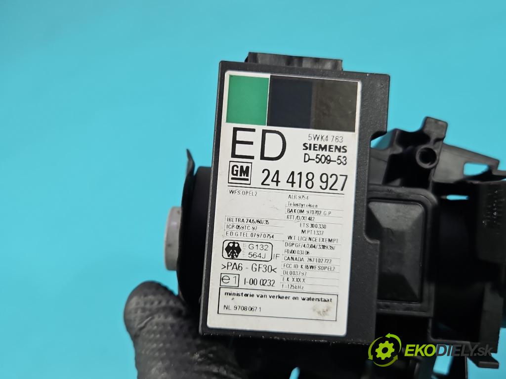 Opel Astra II 1998-2009 1.8 16V 116 hp manual 85 kW 1796 cm3 5- řídící jednotka motoru 90560476