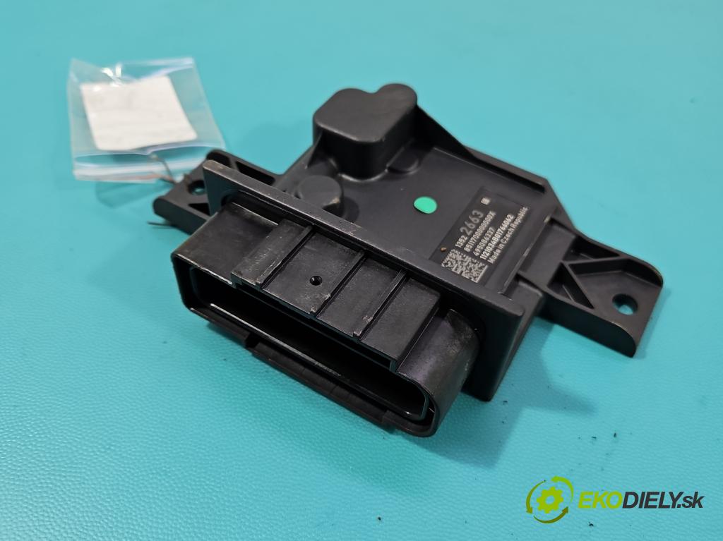 Opel Astra V  2015-2022 1.5 cdti 122 hp manual 90 kW 1496 cm3 5- řídící jednotka 13522663