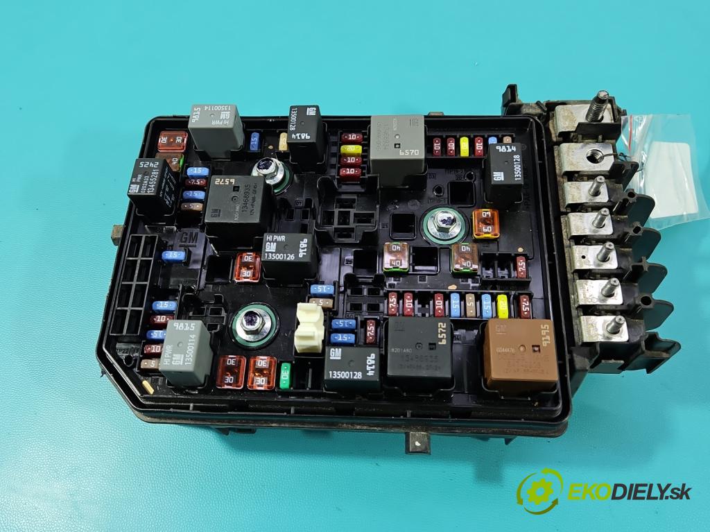 Opel Astra V  2015-2022 1.5 cdti 122 hp manual 90 kW 1496 cm3 5- skříňka pojistková 15514069 (Pojistková skříňka)