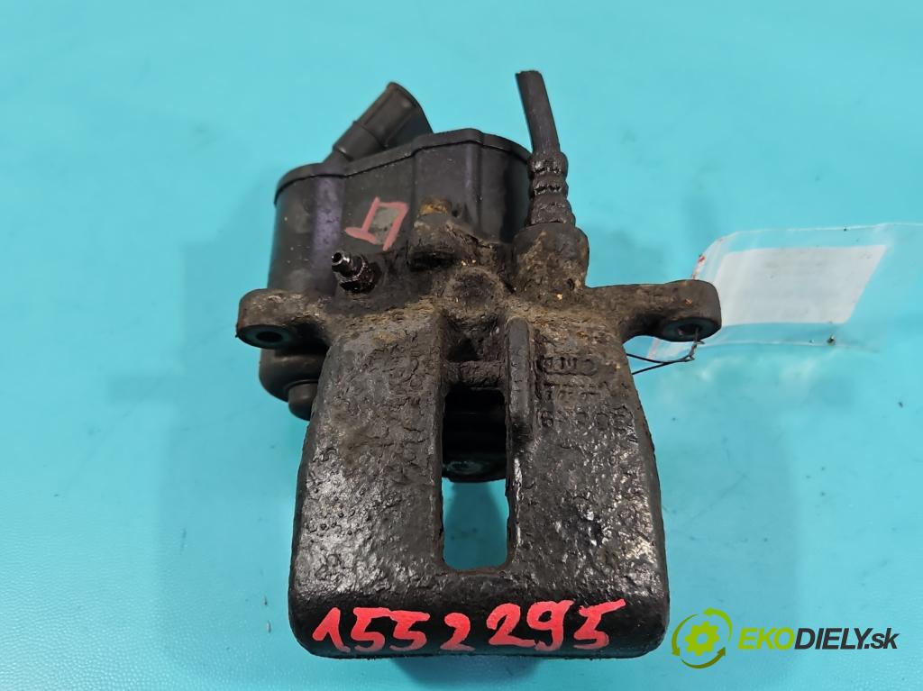 Audi A6 C6 2004-2011 3.0 tdi 232KM automatic 171 kW 2967 cm3 5- brzdič zadní levý  (Klika dveří ostatní)