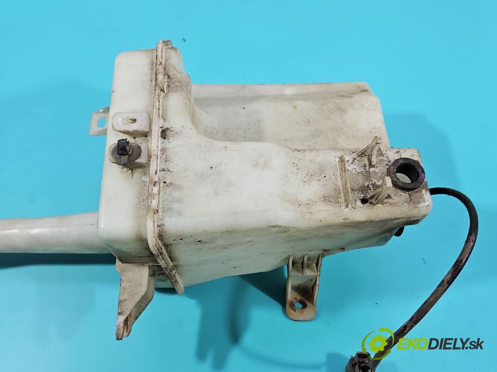 Kia Ceed I 2006-2012 2.0 crdi 140 HP manual 103 kW 1991 cm3 5- nádržka tekutina: ostrekovačov 98610-1H000