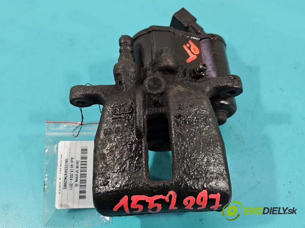 Audi A6 C6 2004-2011 3.0 tdi 232KM automatic 171 kW 2967 cm3 5- brzdič zadní pravý  (Klika dveří ostatní)