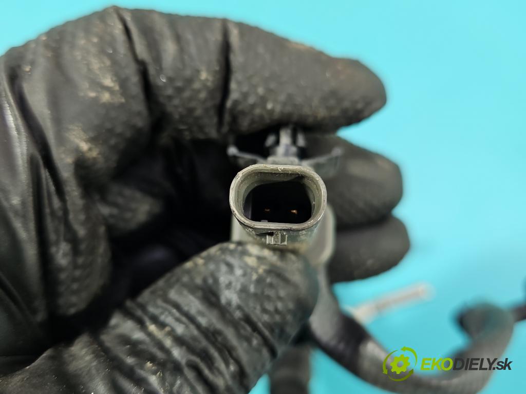 Opel Astra V  2015-2022 1.5 cdti 122 HP manual 90 kW 1496 cm3 5- vstrek 55485257 (Vstrekovač paliva)