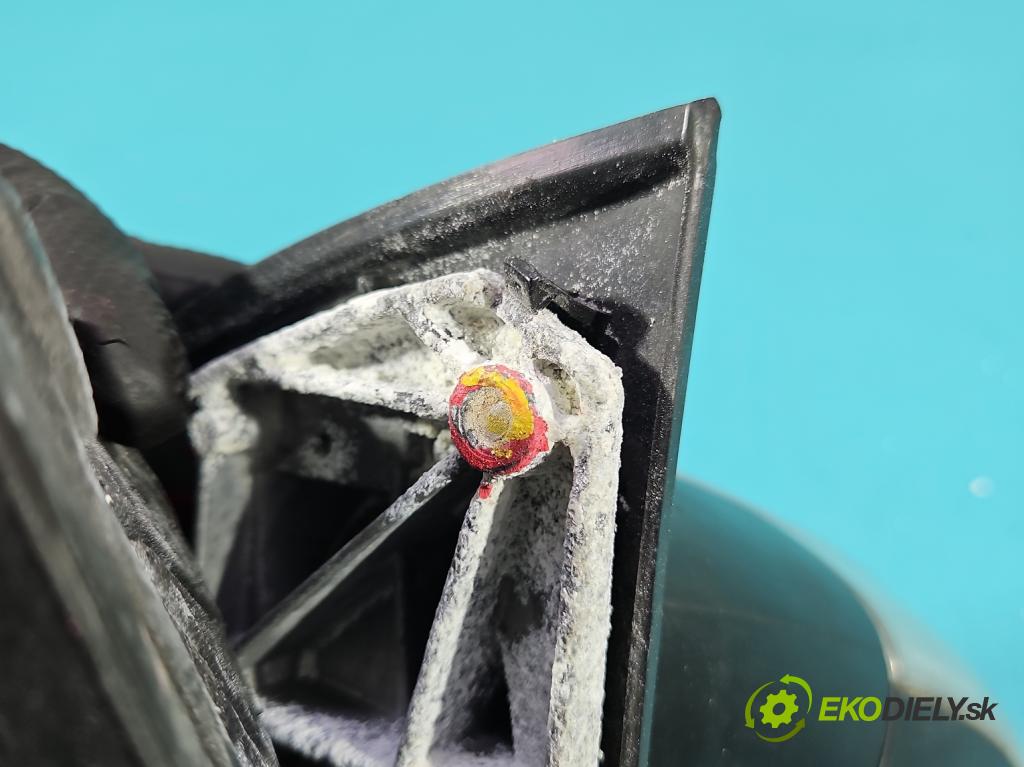 Vw Golf V 2003-2009 1.4 FSI 90 HP manual 66 kW 1390 cm3 5- zrkadlo ľavé  (Kľučka dverí ostatné)