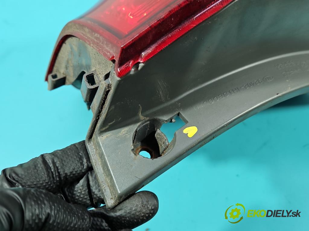 Kia Ceed I 2006-2012 2.0 crdi 140 HP manual 103 kW 1991 cm3 5- svetlo / reflektor zadné pravé 92402-1H3 (Kľučka dverí ostatné)