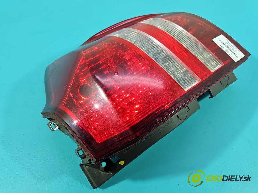 Kia Ceed I 2006-2012 2.0 crdi 140 HP manual 103 kW 1991 cm3 5- svetlo / reflektor zadné pravé 92402-1H3 (Kľučka dverí ostatné)