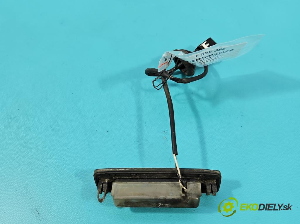 Kia Ceed I 2006-2012 2.0 crdi 140 HP manual 103 kW 1991 cm3 5- rukoväť kufrové dvere zadné