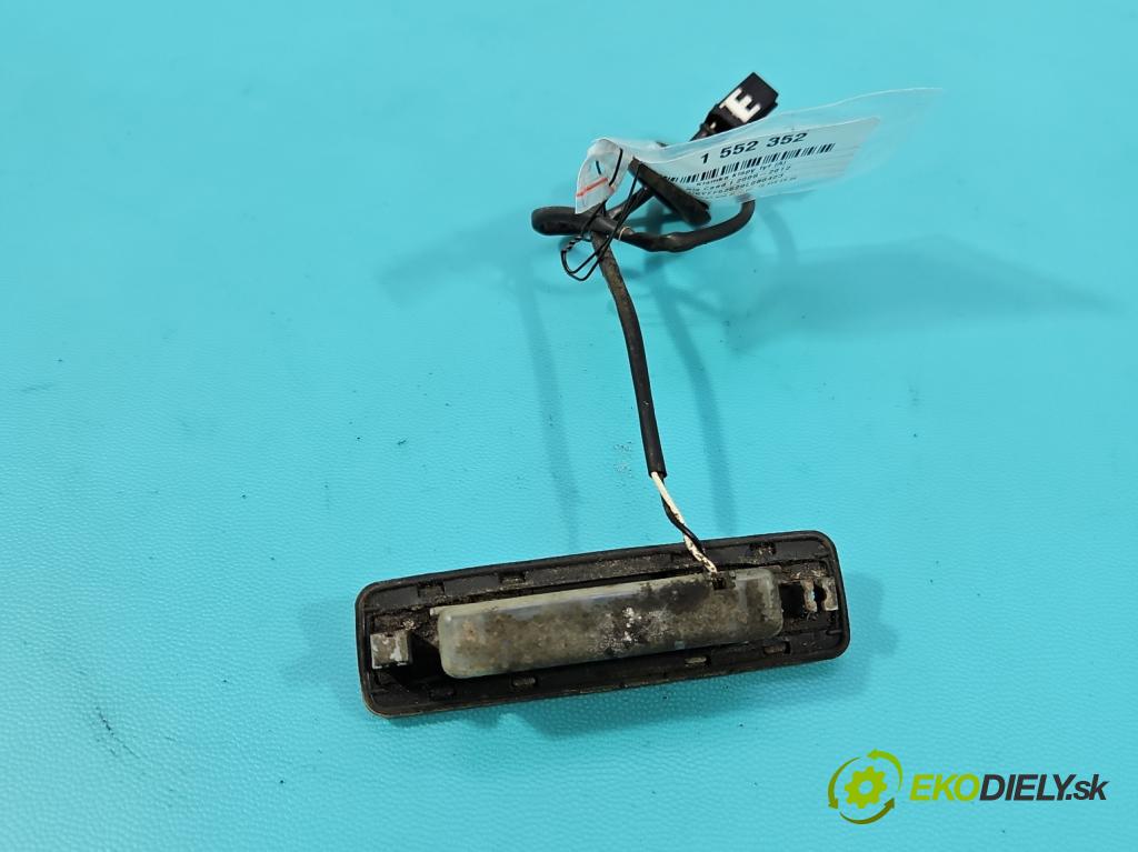 Kia Ceed I 2006-2012 2.0 crdi 140 HP manual 103 kW 1991 cm3 5- rukoväť kufrové dvere zadné