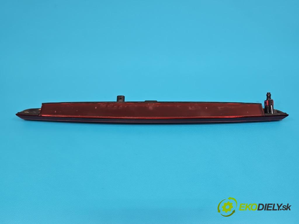 Skoda Kamiq 1.0 TSI 116 HP automatic 85 kW 999 cm3 5- světlo: stop: 654945097A