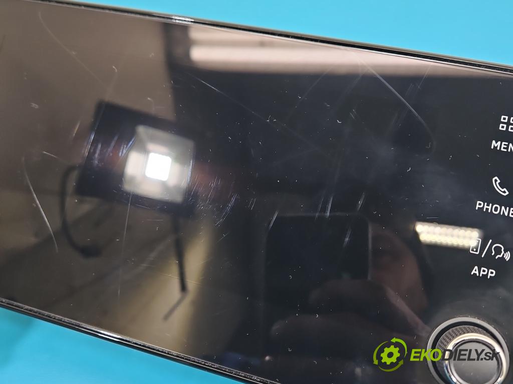 Skoda Kamiq 1.0 TSI 116 hp automatic 85 kW 999 cm3 5- Radio továrna: 657035869