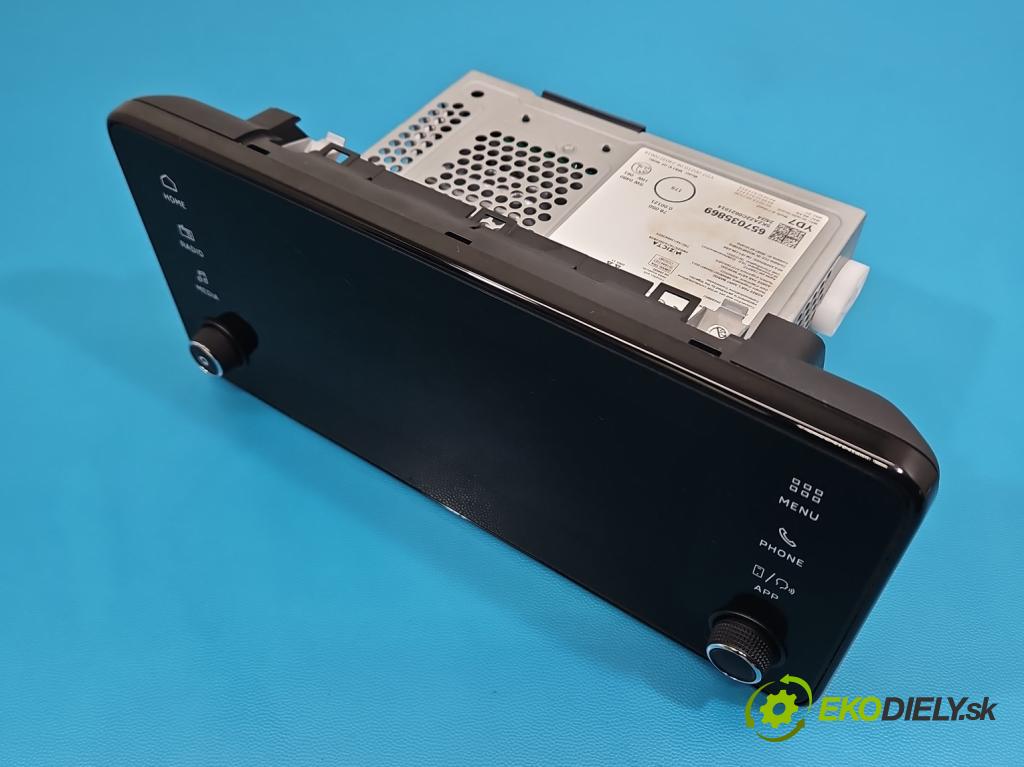 Skoda Kamiq 1.0 TSI 116 hp automatic 85 kW 999 cm3 5- Radio továrna: 657035869