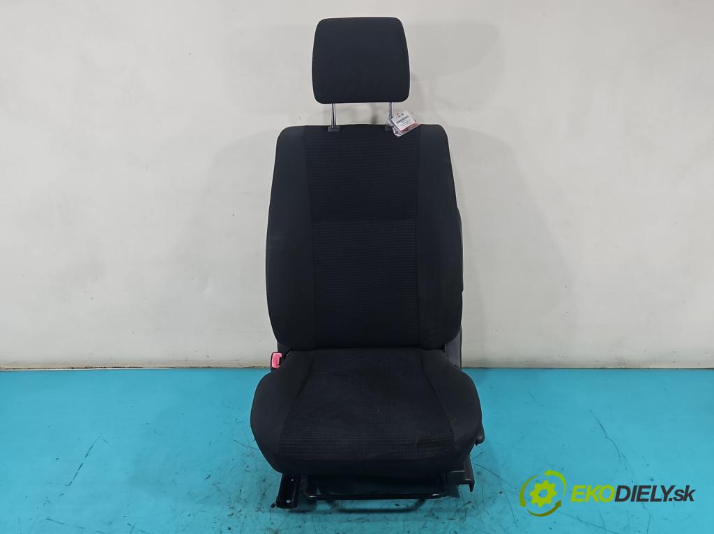 Suzuki Swift Mk6 2005-2010 1.3 16V 92 hp manual 68 kW 1328 cm3 5- Sedadlo levý  (Sedadlo)