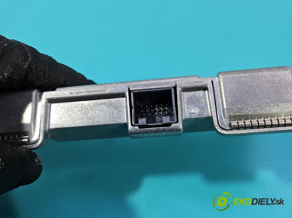 Land rover Discovery Sport 2014-2019 L550 2.0d 150 HP automatic 110 kW 1999 cm3 5- Kamera predné HK72-19H406