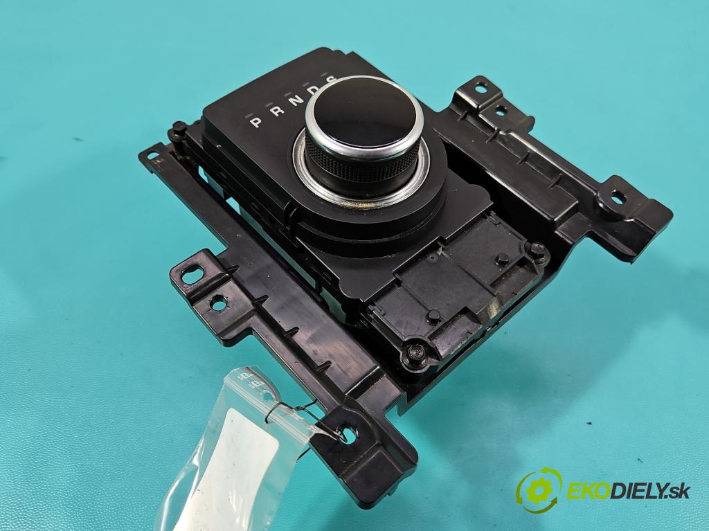 Land rover Discovery Sport 2014-2019 L550 2.0d 150 HP automatic 110 kW 1999 cm3 5- Páka: Změny: stupeň,rýchlosť HJ32-14C559-AB (Rýchlostná páka (kulisa))