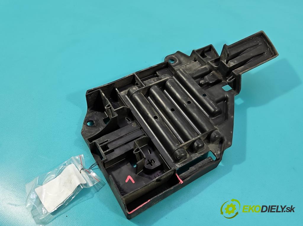 Land rover Discovery Sport 2014-2019 L550 2.0d 150 hp automatic 110 kW 1999 cm3 5- lišta pod světly 00183541