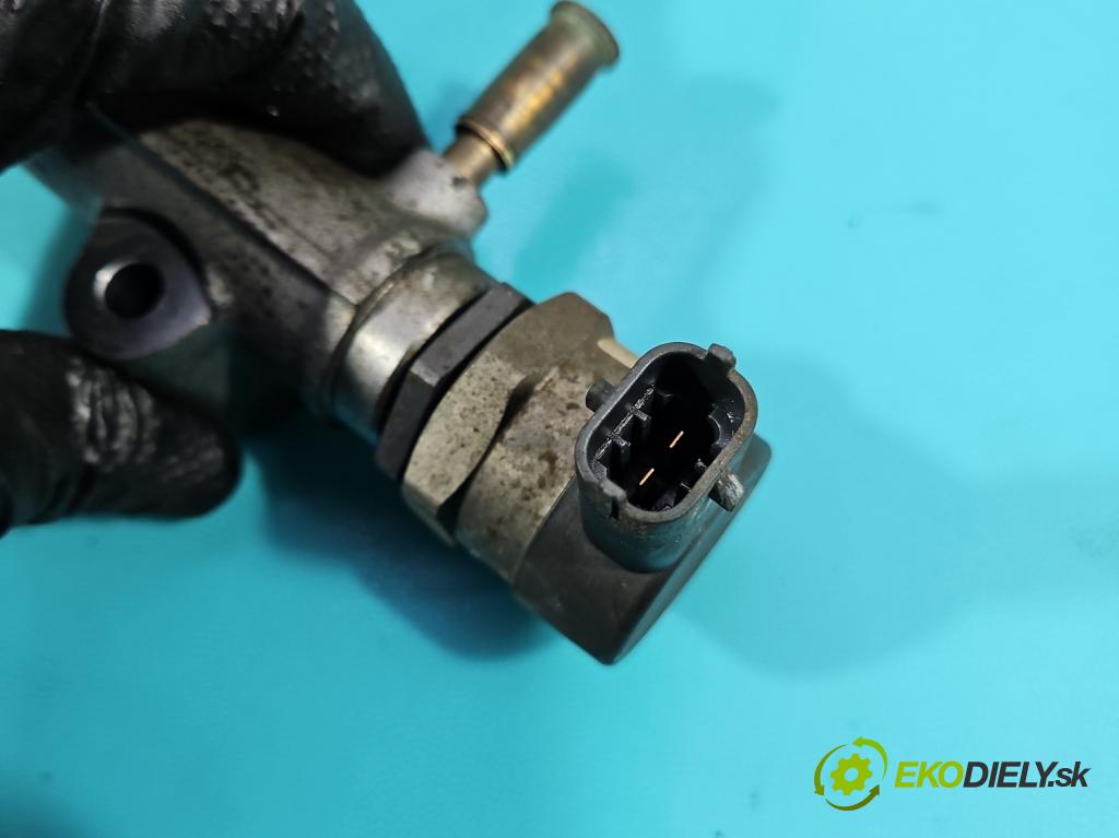 Kia Ceed I 2006-2012 2.0 crdi 140 HP manual 103 kW 1991 cm3 5- lišta vstrekovacia 0445214140 (Vstrekovacia lišta)