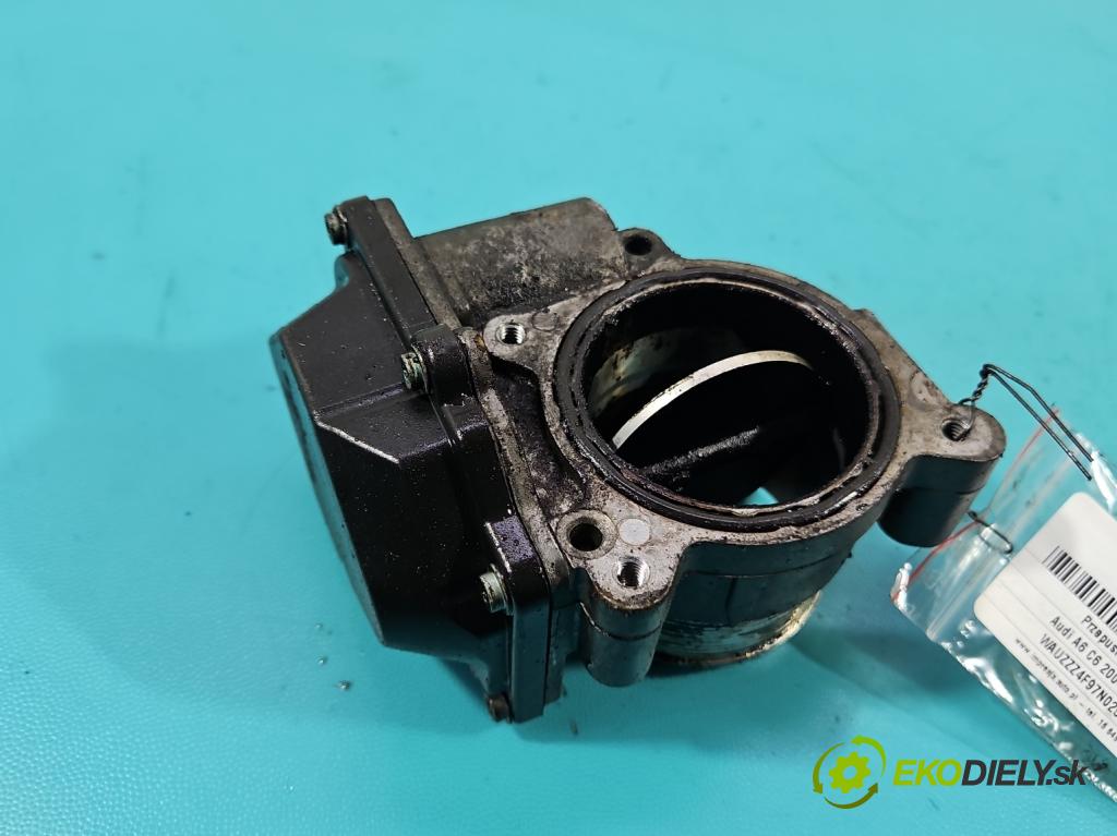 Audi A6 C6 2004-2011 3.0 tdi 232KM automatic 171 kW 2967 cm3 5- klapka 059145950A (Škrtiaca klapka)