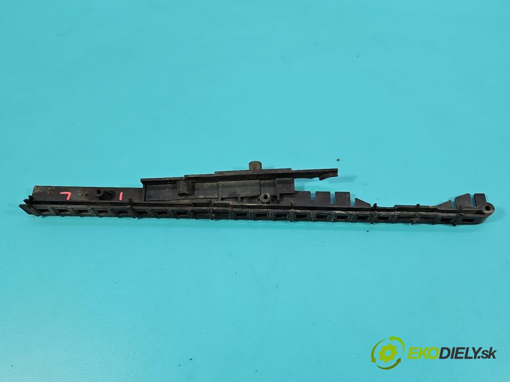 Land rover Discovery Sport 2014-2019 L550 2.0d 150 hp automatic 110 kW 1999 cm3 5- Upevnění: 00207405-02