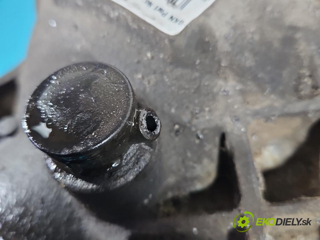 Land rover Discovery Sport 2014-2019 L550 2.0d 150 HP automatic 110 kW 1999 cm3 5- Most: zadní: GJ32-4N053-AC