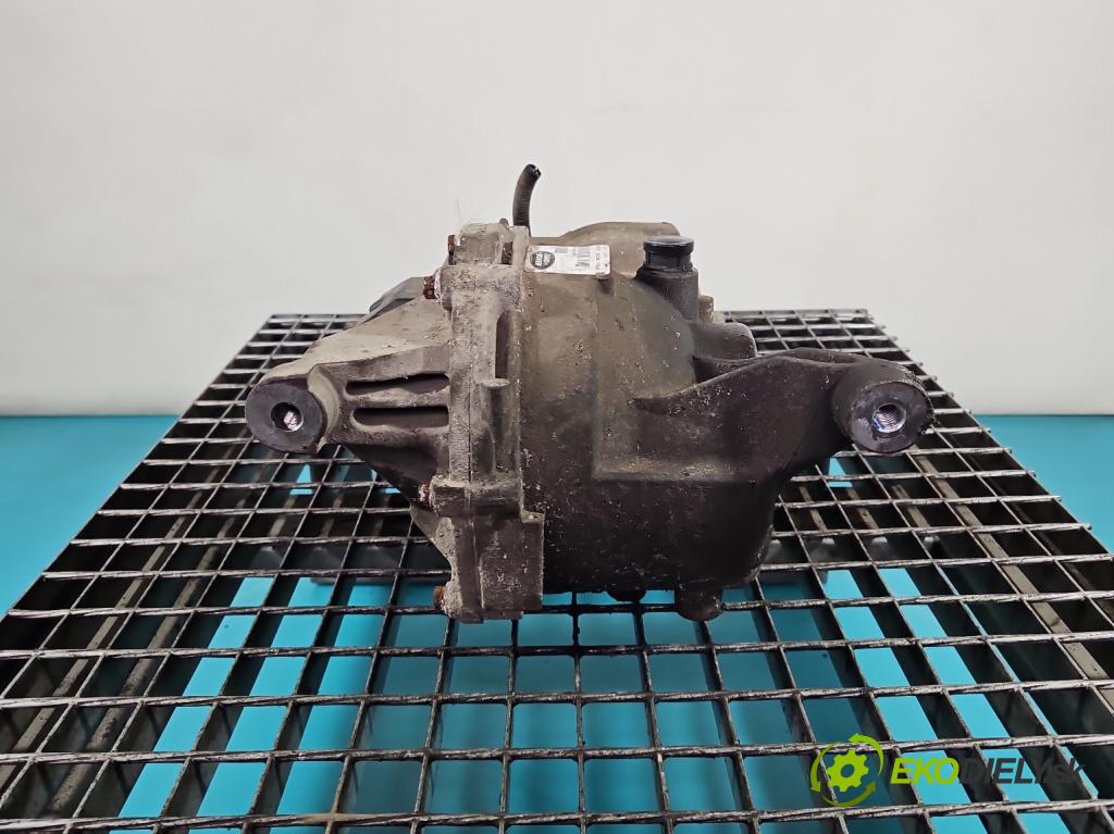 Land rover Discovery Sport 2014-2019 L550 2.0d 150 HP automatic 110 kW 1999 cm3 5- Most: zadní: GJ32-4N053-AC