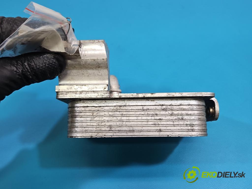 Audi A4 B9 2015-2024 2.0 TFSI 252KM automatic 185 kW 1984 cm3 4- chladič oleja: 4G0317021AR