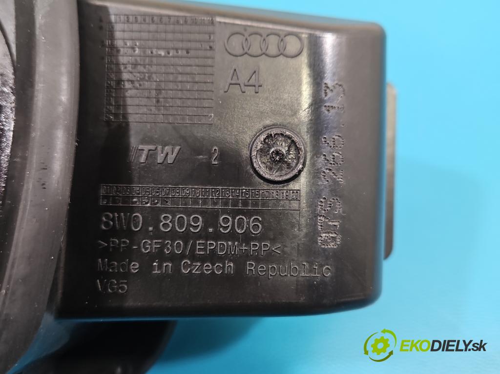 Audi A4 B9 2015-2024 2.0 TFSI 252KM automatic 185 kW 1984 cm3 4- Klapka nalévání paliva 8K0010508N (Klika dveří ostatní)