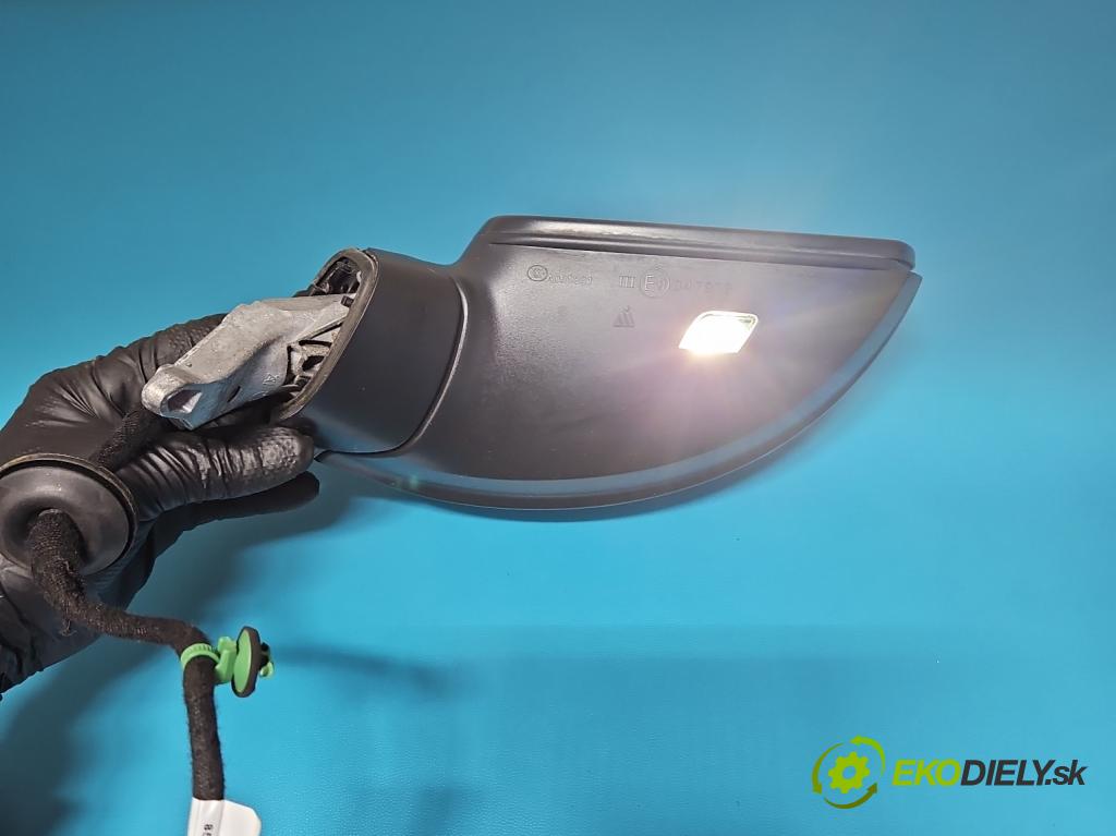 Vw Tiguan II 2016-2024 1.5 TSI 150 HP automatic 110 kW 1498 cm3 5- zrkadlo pravé  (Kľučka dverí ostatné)