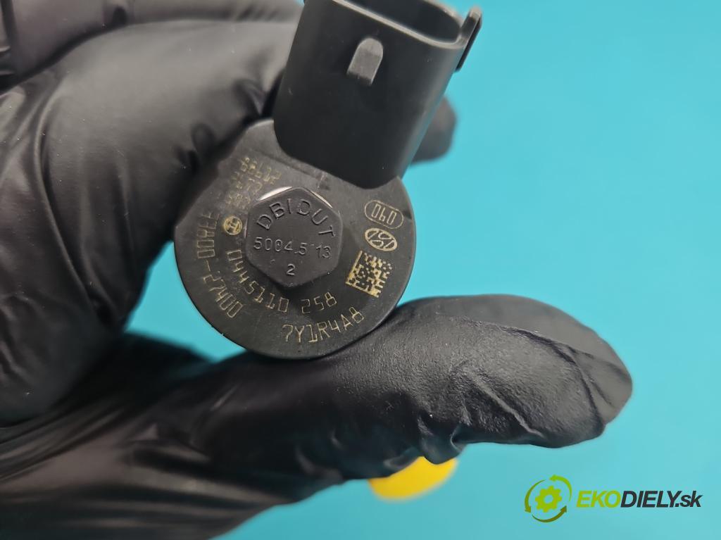 Kia Ceed I 2006-2012 2.0 crdi 140 HP manual 103 kW 1991 cm3 5- vstrek 0445110258 (Vstrekovač paliva)