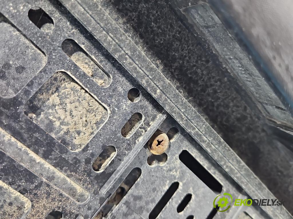 Renault Scenic II 2003-2009 1.9d 120 hp manual 88 kW 1870 cm3 5- zadní kufrové dveře  (Zadní kapota (kufr))