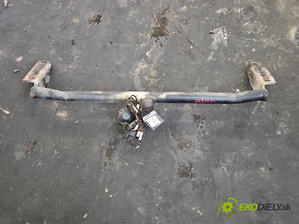 Volvo S60 I 2000-2010 2.4 D5 163 HP manual 120 kW 2401 cm3 4- Hák: vlečení:  (Ťažné zariadenie)