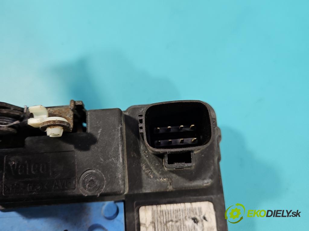 Volvo S60 I 2000-2010 2.4 D5 163 hp manual 120 kW 2401 cm3 4- zámek přední levý