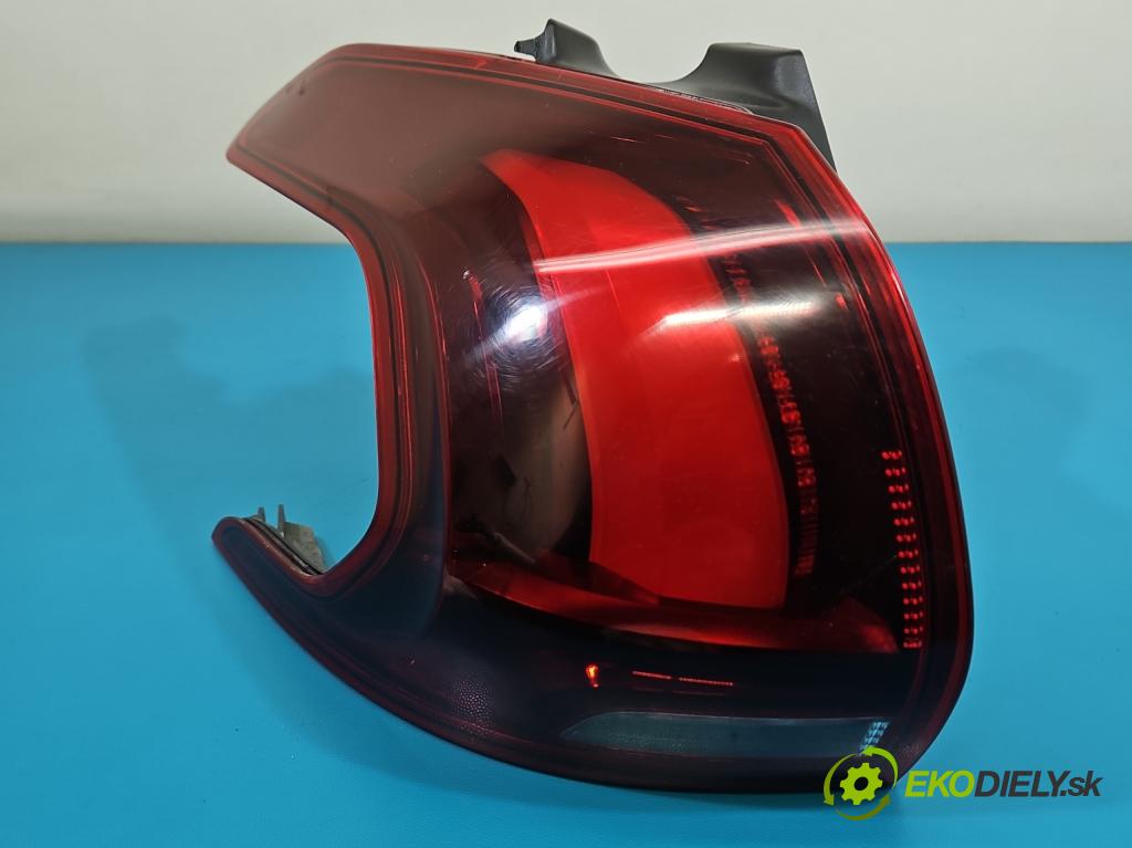 Peugeot 2008 I 2013-2019 1.2 12V 131 HP manual 96 kW 1199 cm3 5- svetlo / reflektor zadné ľavé 9826730480 (Kľučka dverí ostatné)