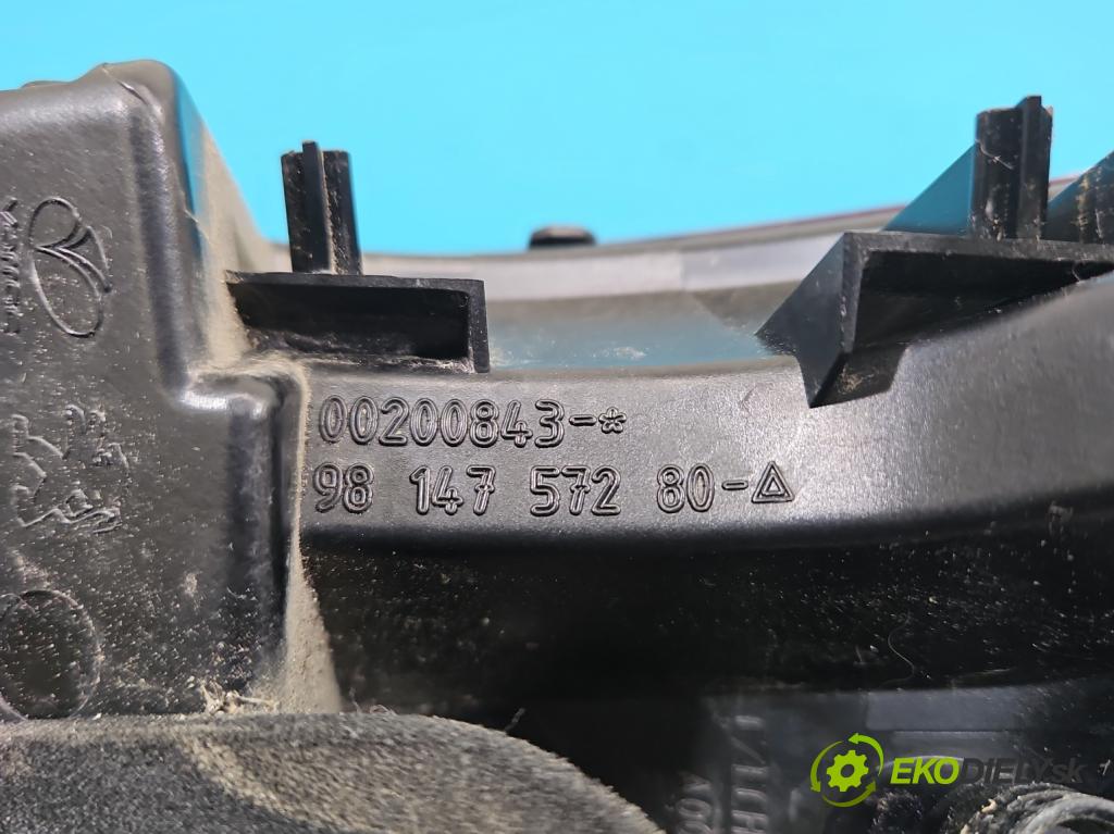 Peugeot 2008 I 2013-2019 1.2 12V 131 hp manual 96 kW 1199 cm3 5- světlo zadní pravé 9814757280 (Klika dveří ostatní)