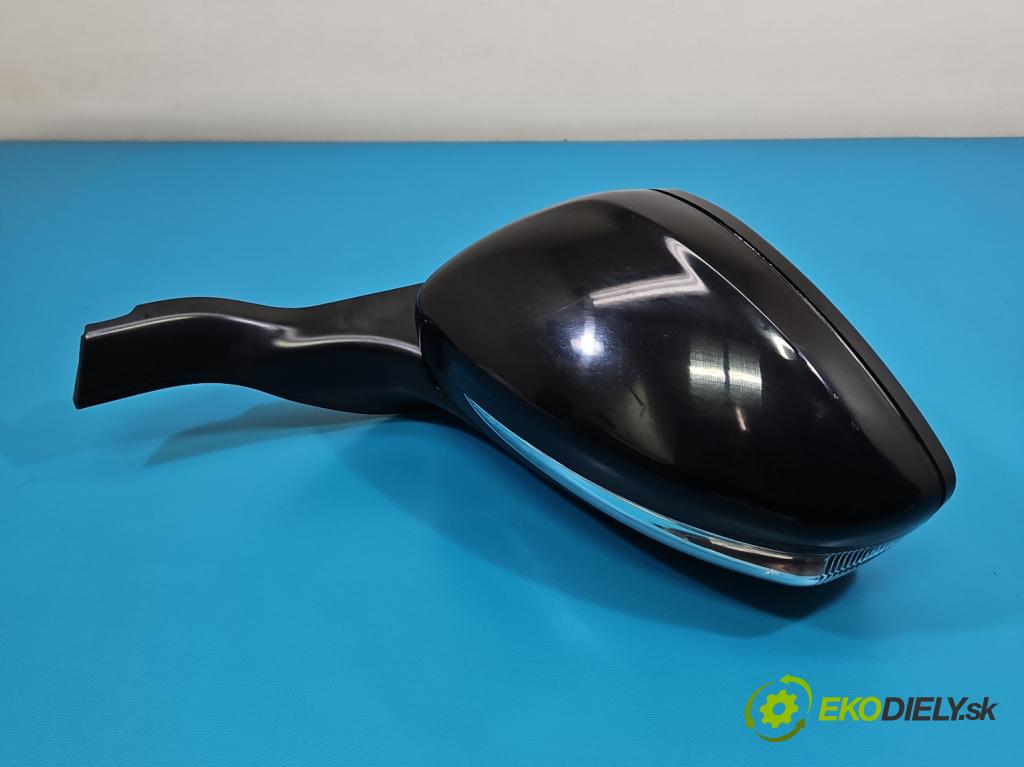 Peugeot 2008 I 2013-2019 1.2 12V 131 HP manual 96 kW 1199 cm3 5- zrkadlo ľavé  (Kľučka dverí ostatné)