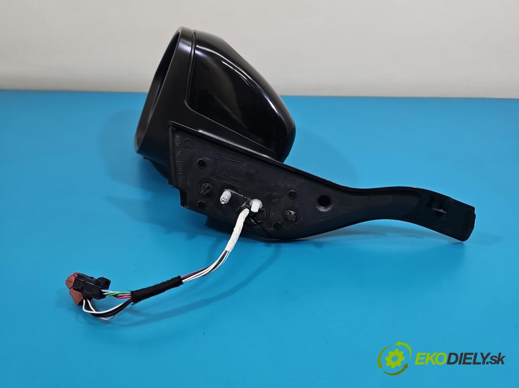 Peugeot 2008 I 2013-2019 1.2 12V 131 HP manual 96 kW 1199 cm3 5- zrkadlo ľavé  (Kľučka dverí ostatné)