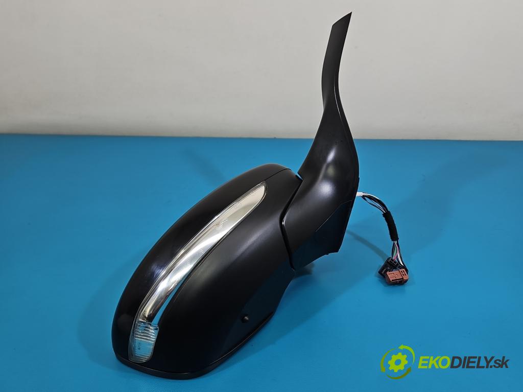 Peugeot 2008 I 2013-2019 1.2 12V 131 hp manual 96 kW 1199 cm3 5- zpětné zrcátko pravé  (Klika dveří ostatní)