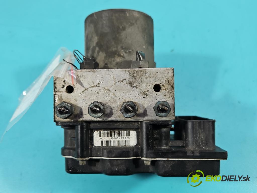 Audi A6 C6 2004-2011 3.0 tdi 232KM automatic 171 kW 2967 cm3 5- čerpadlo abs 4F0910517AB (Pumpa ABS)