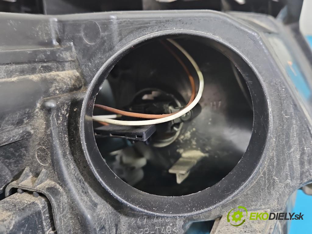 Vw Passat B6 2005-2010 2.0 FSI 150 HP manual 110 kW 1984 cm3 4- Reflektor: ľavý 3C0941005J (Kľučka dverí ostatné)