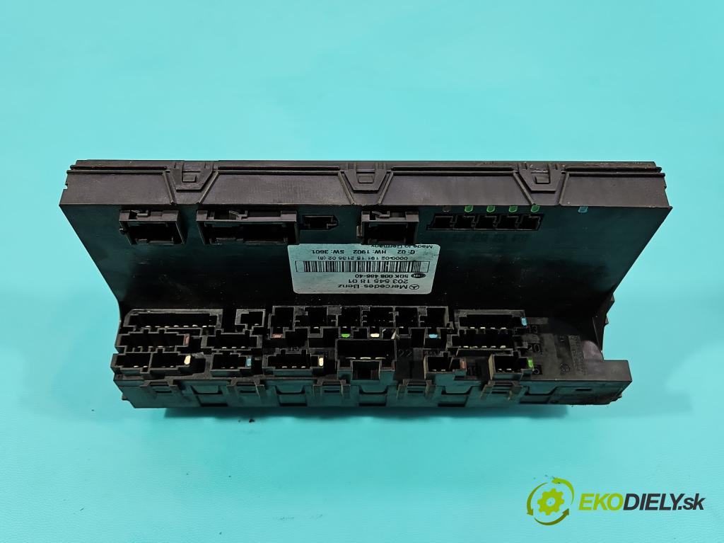 Mercedes C W203 2000-2007 1.8 kompressor 143 hp manual 105 kW 1796 cm3 4- skříňka pojistková 2035451801 (Pojistková skříňka)